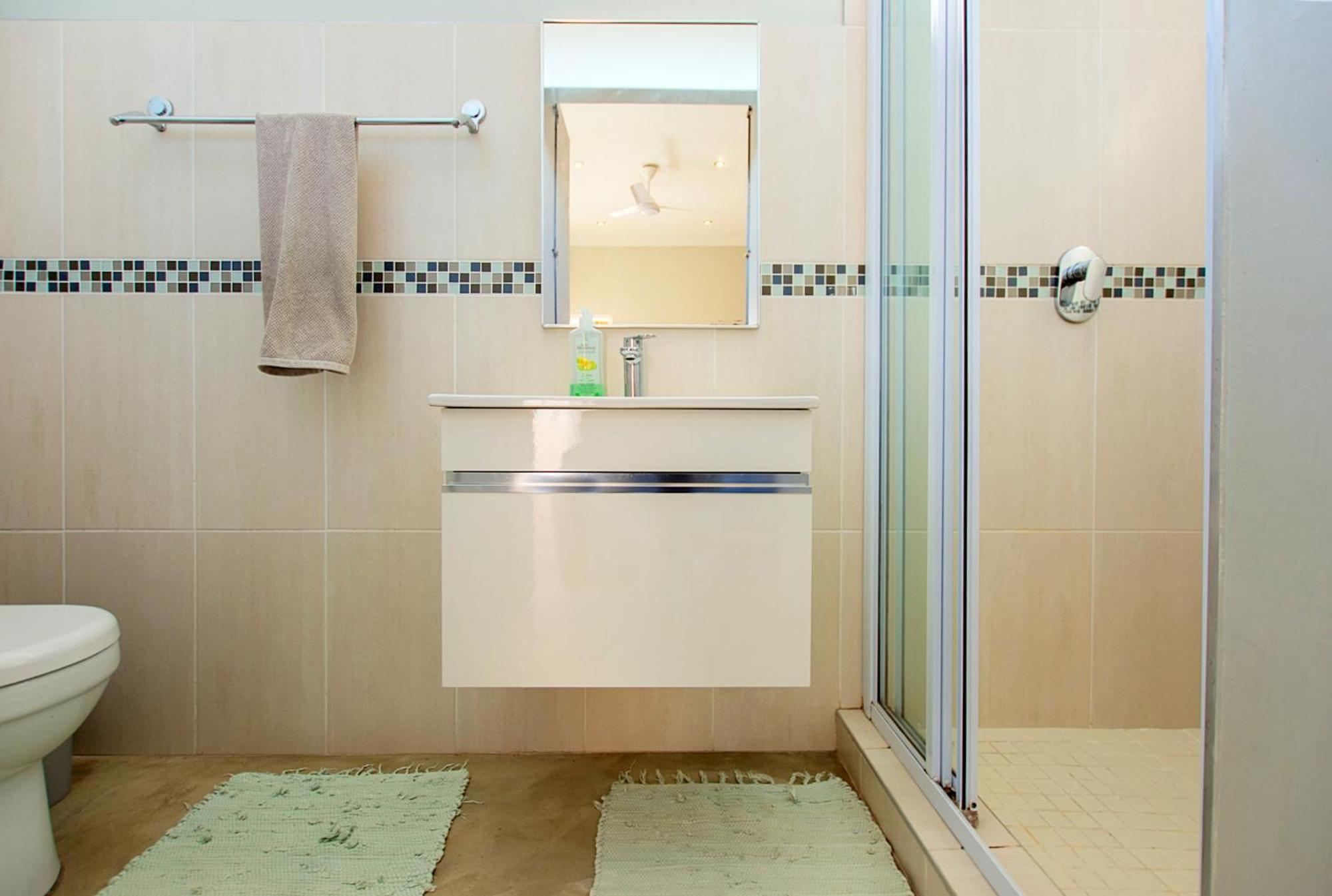 Beach Breakaway Apartment Лангебан Екстериор снимка
